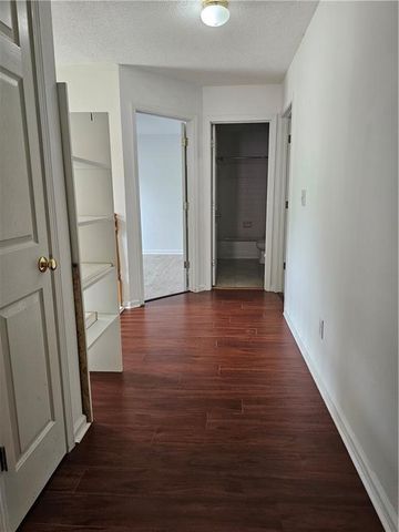 2260 Eagle Nest Bluff, Lawrenceville, GA 30044