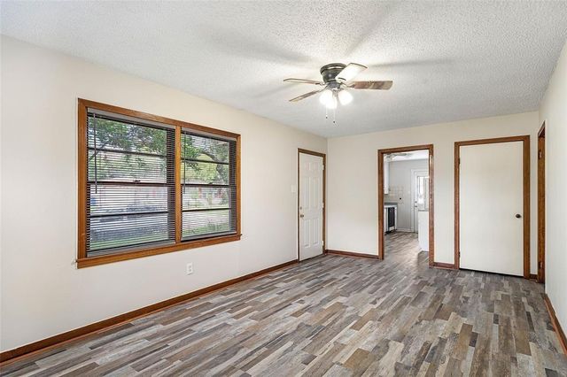 3001 Rust Avenue, Texas City, TX 77590