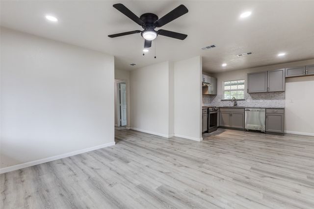 2908 Scottsbluff Drive, Dallas, TX 75228