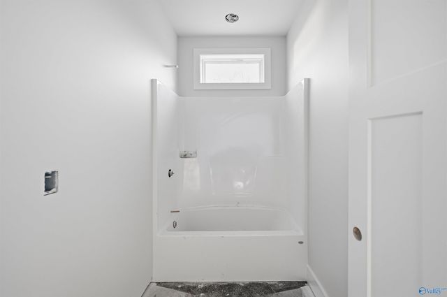 812 Colonial Drive, Arab, AL 35016