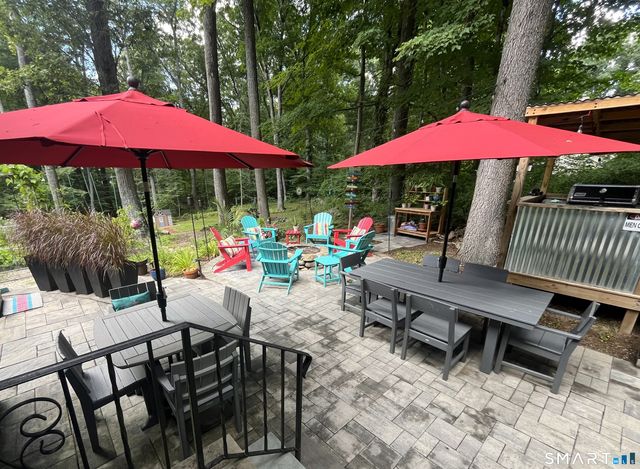 32 Wellsweep Drive, Madison, CT 06443