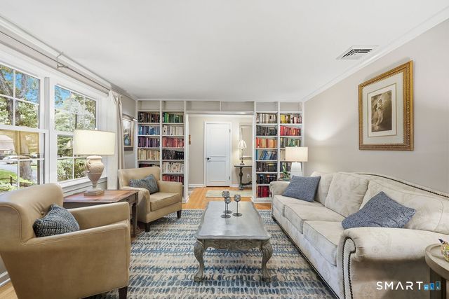 32 Wellsweep Drive, Madison, CT 06443