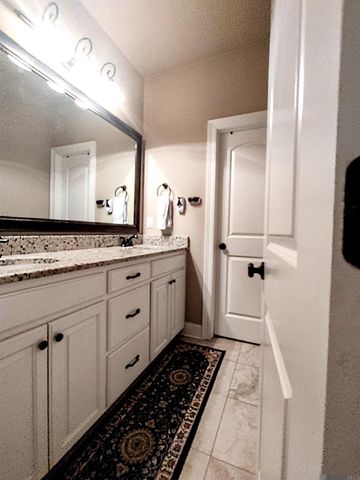 18081 Old Trail Dr, Prairieville, LA 70769