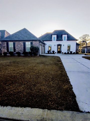 18081 Old Trail Dr, Prairieville, LA 70769