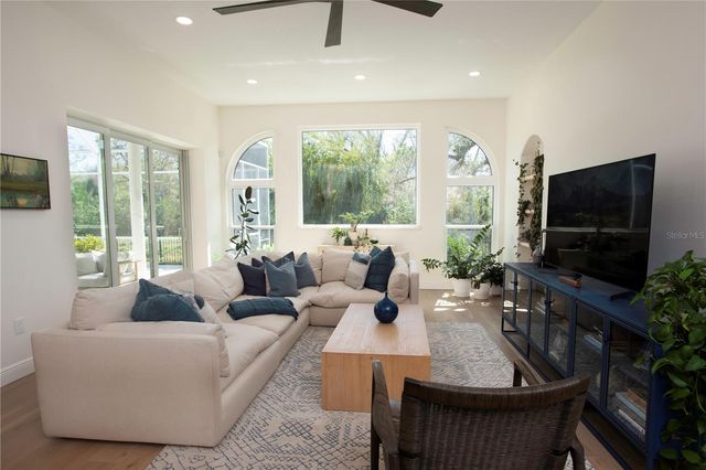 4586 S DEL SOL BOULEVARD, Sarasota, FL 34243