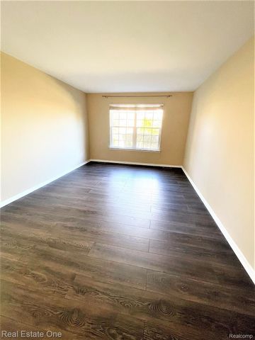 4103 CAMERON Circle, Commerce Charter Township, MI 48390