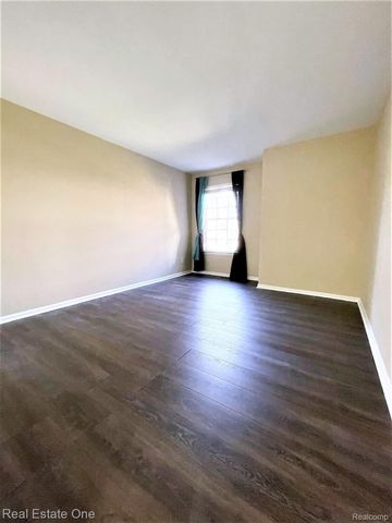 4103 CAMERON Circle, Commerce Charter Township, MI 48390