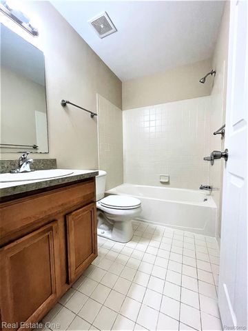 4103 CAMERON Circle, Commerce Charter Township, MI 48390