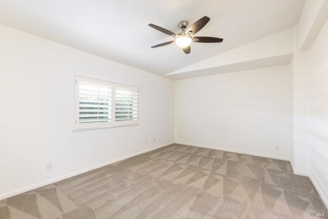 7 San Juan Ct, St. Helena, CA 94574