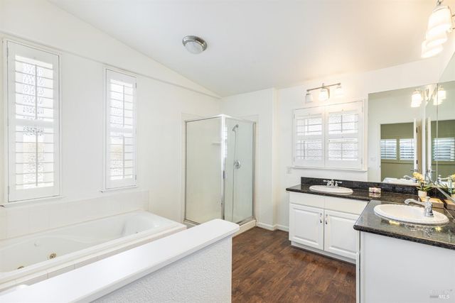 7 San Juan Ct, St. Helena, CA 94574