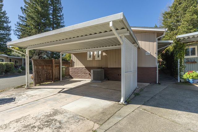 7 San Juan Ct, St. Helena, CA 94574