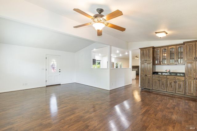 7 San Juan Ct, St. Helena, CA 94574