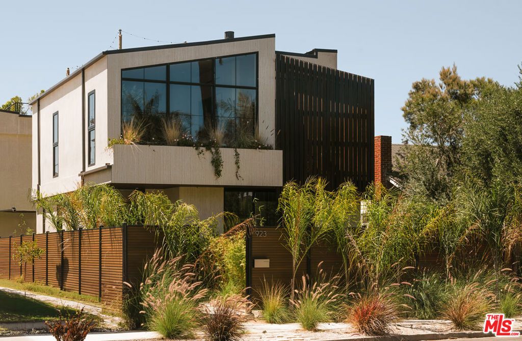 923 Milwood Avenue, Venice, CA 90291