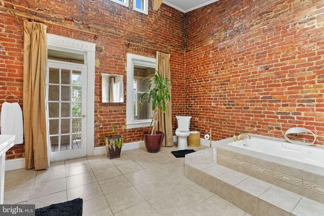 49 T ST NW, Washington, DC 20001