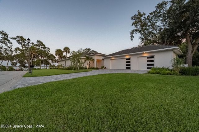 11 Bayshore Court, Rockledge, FL 32955