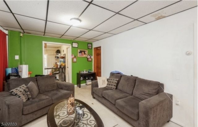 148 Barclay St, Paterson City, NJ 07503