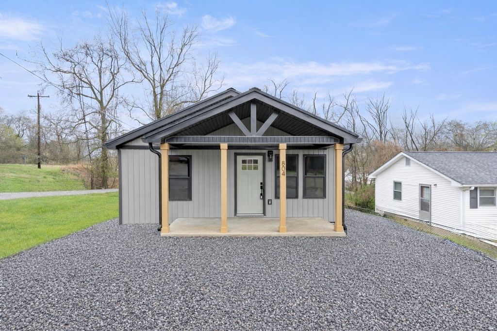 804 Martin St, Clarksville, TN 37040