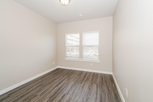 309 N Centro Circle, Shenandoah, TX 77385