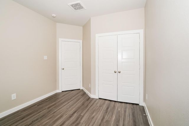 309 N Centro Circle, Shenandoah, TX 77385