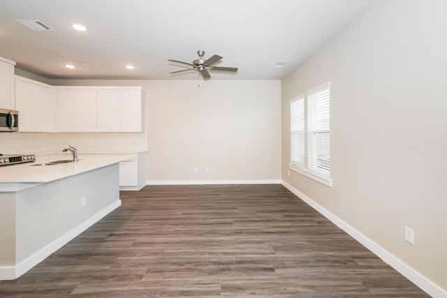 309 N Centro Circle, Shenandoah, TX 77385