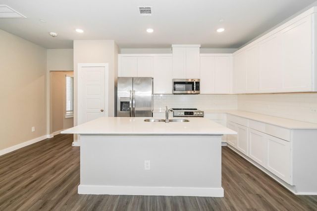 309 N Centro Circle, Shenandoah, TX 77385