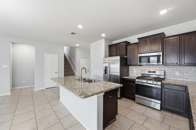 719 Longstreet Drive, Richmond, TX 77469