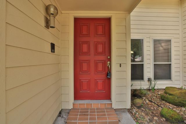 2034 Lakeville Drive, Kingwood, TX 77339