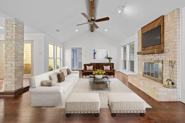 2034 Lakeville Drive, Kingwood, TX 77339