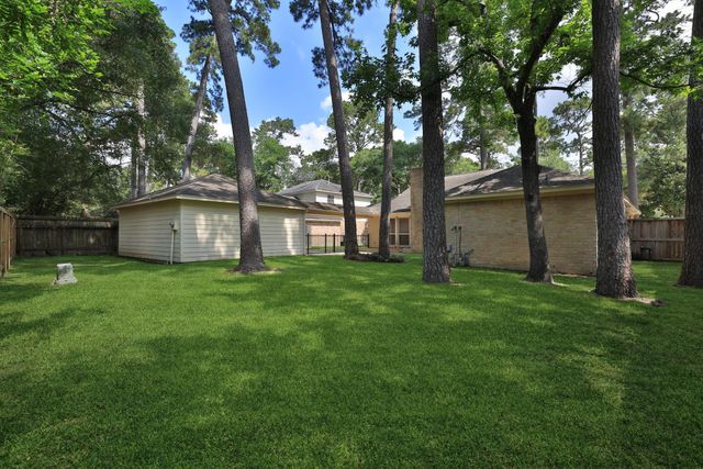 2034 Lakeville Drive, Kingwood, TX 77339