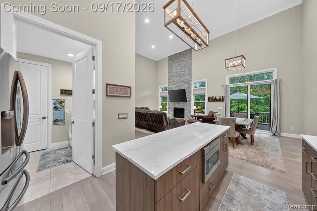 20202 Beacon Way, Northville, MI 48167