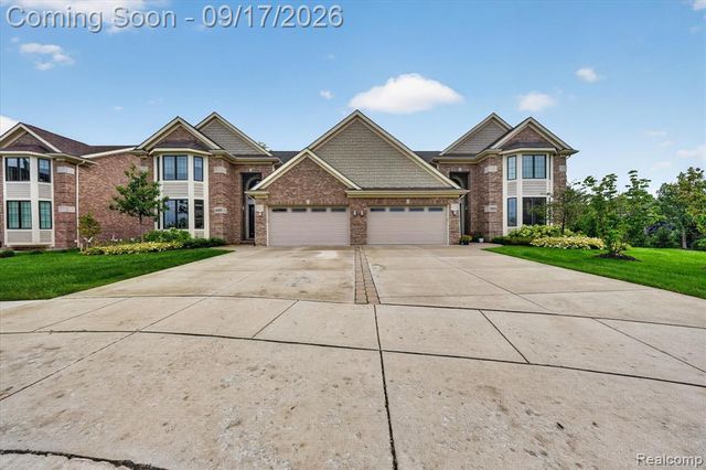 20202 Beacon Way, Northville, MI 48167
