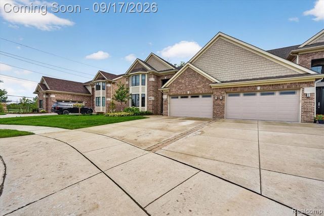 20202 Beacon Way, Northville, MI 48167