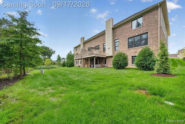 20202 Beacon Way, Northville, MI 48167