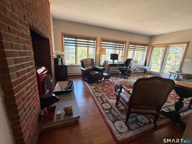 86 Washburn Road, Canton, CT 06019