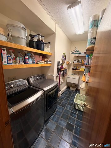 86 Washburn Road, Canton, CT 06019