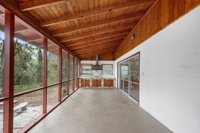 17466 LAKE IOLA ROAD, Dade City, FL 33523