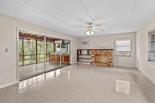 17466 LAKE IOLA ROAD, Dade City, FL 33523