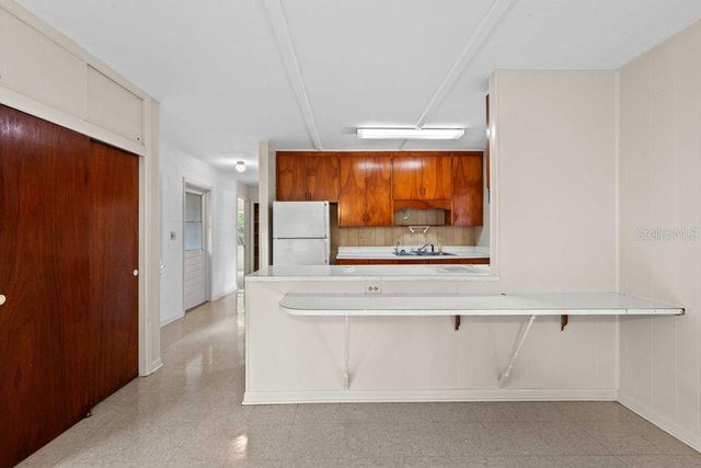 17466 LAKE IOLA ROAD, Dade City, FL 33523