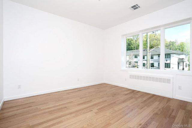 1 Hopal Lane 203, Monsey, NY 10952