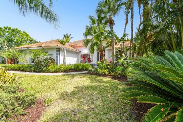 441 VILLAGE DRIVE, Tarpon Springs, FL 34689