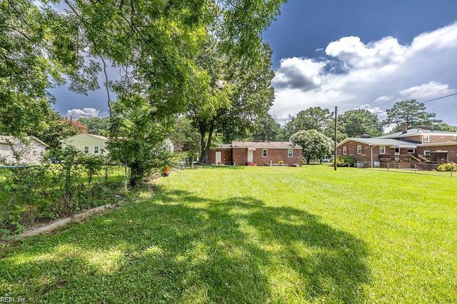 1861 Nansemond PW, Suffolk, VA 23434