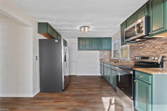 1861 Nansemond PW, Suffolk, VA 23434