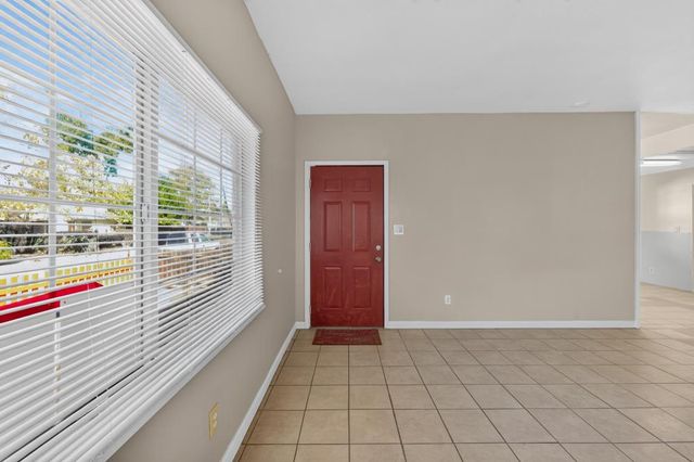 2940 36th Ave, Sacramento, CA 95824