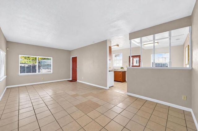 2940 36th Ave, Sacramento, CA 95824