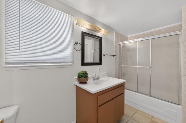 2940 36th Ave, Sacramento, CA 95824