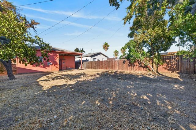 2940 36th Ave, Sacramento, CA 95824