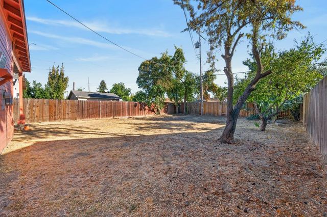 2940 36th Ave, Sacramento, CA 95824
