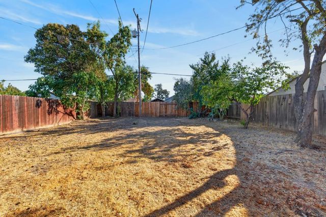 2940 36th Ave, Sacramento, CA 95824