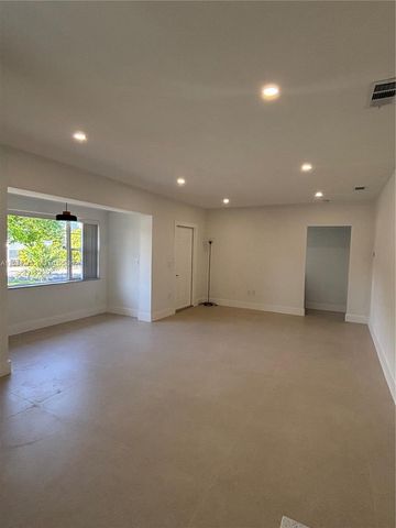3606 SW 17th St 1, Miami, FL 33145
