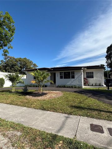 3606 SW 17th St 1, Miami, FL 33145